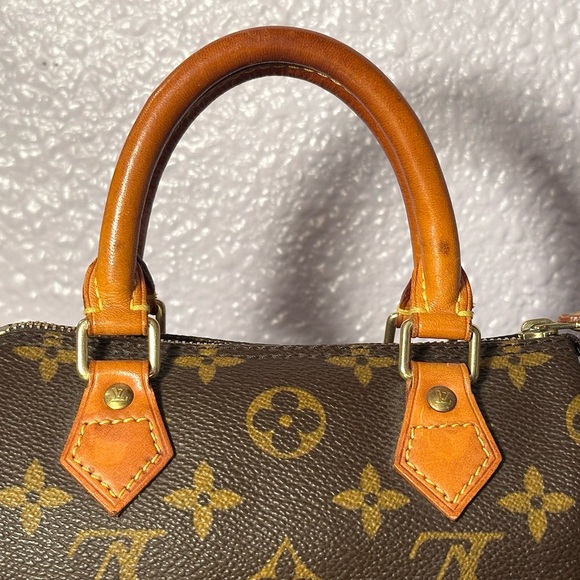 Authentic Louis Vuitton Mini HL Speedy🤎💛 - Picture 6 of 16